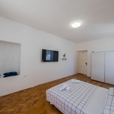 Seafront Apartments Karlo Kaštela Екстериор снимка