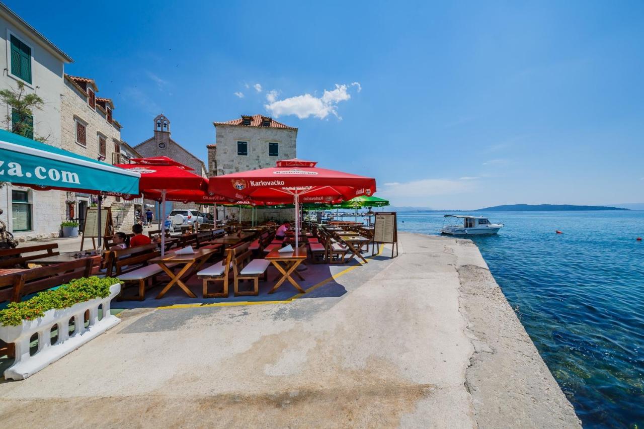 Seafront Apartments Karlo Kaštela Екстериор снимка