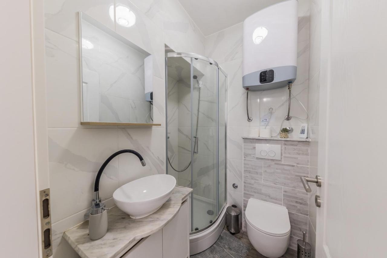 Seafront Apartments Karlo Kaštela Екстериор снимка
