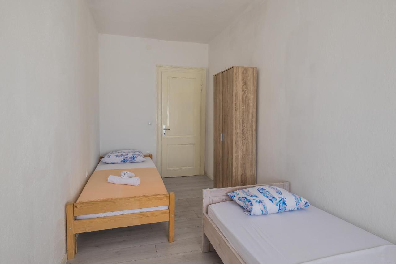 Seafront Apartments Karlo Kaštela Екстериор снимка