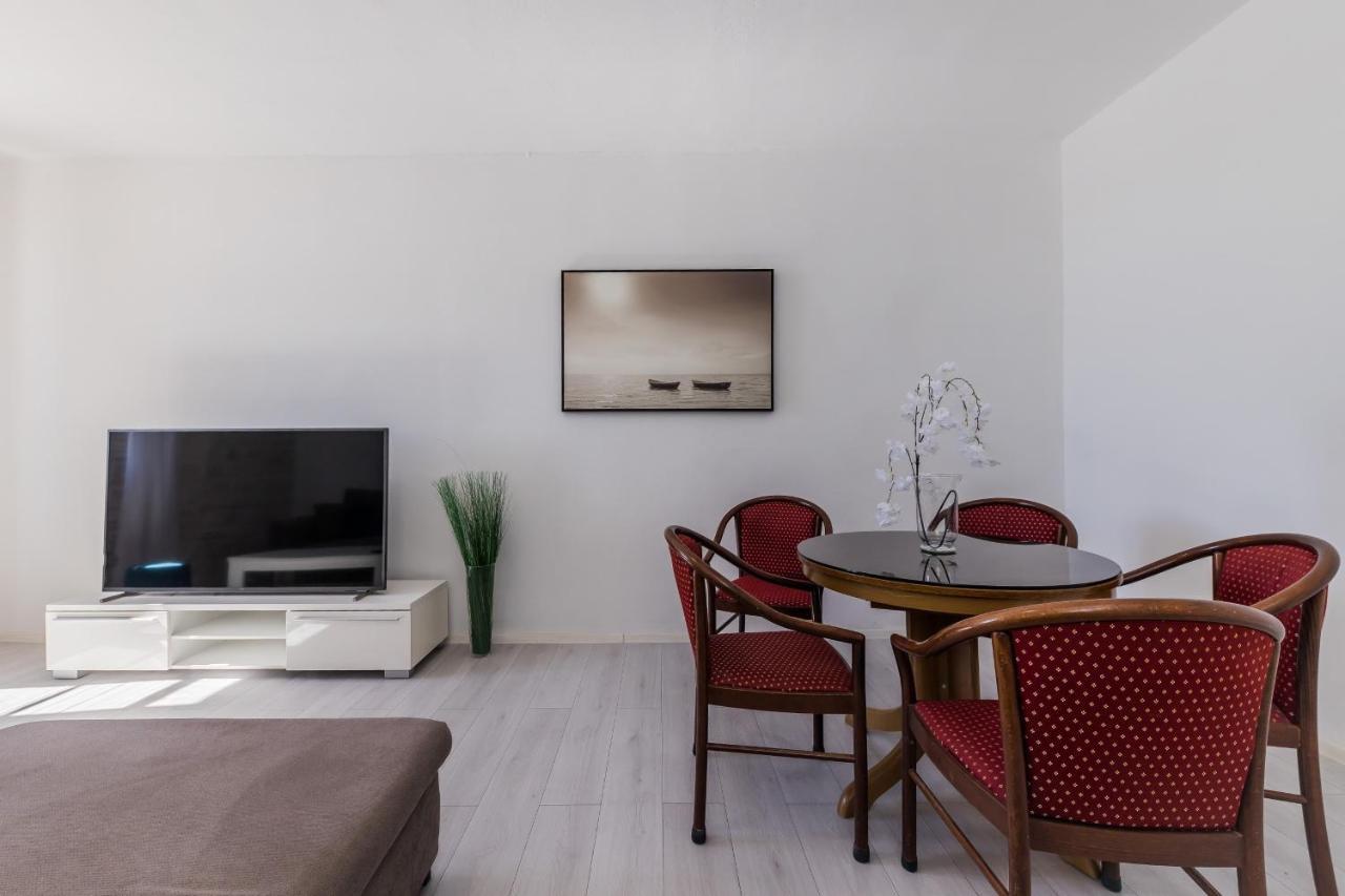 Seafront Apartments Karlo Kaštela Екстериор снимка