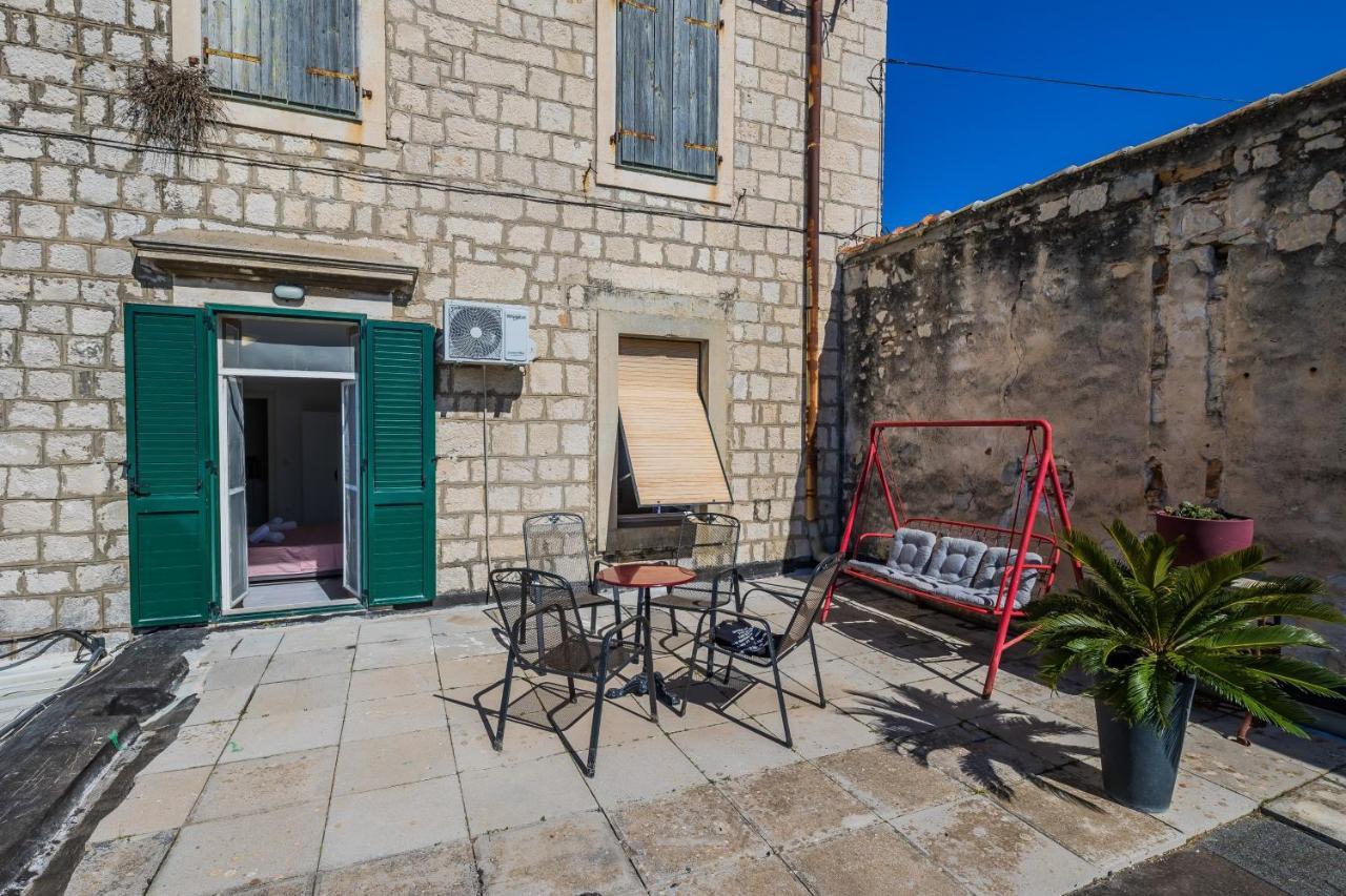 Seafront Apartments Karlo Kaštela Екстериор снимка