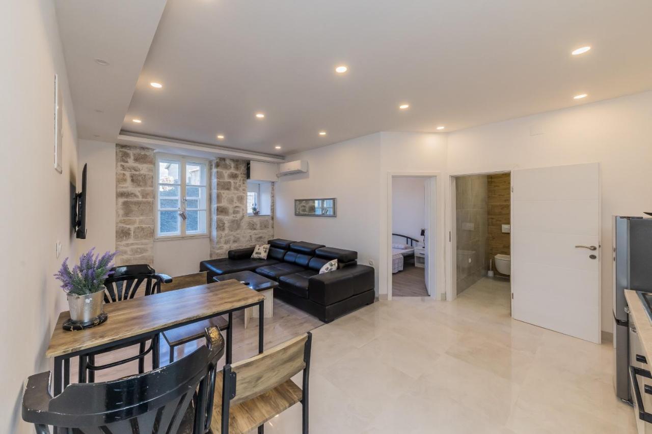 Seafront Apartments Karlo Kaštela Екстериор снимка