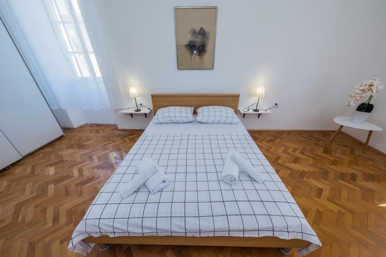 Seafront Apartments Karlo Kaštela Екстериор снимка